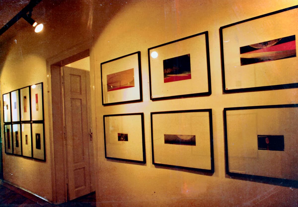 Galerieansicht mit Besuchern