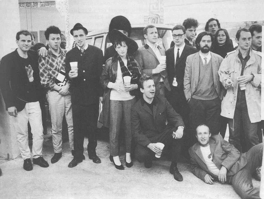 Gruppenfoto der Künstler (Daniel Nagel: hinten rechts)