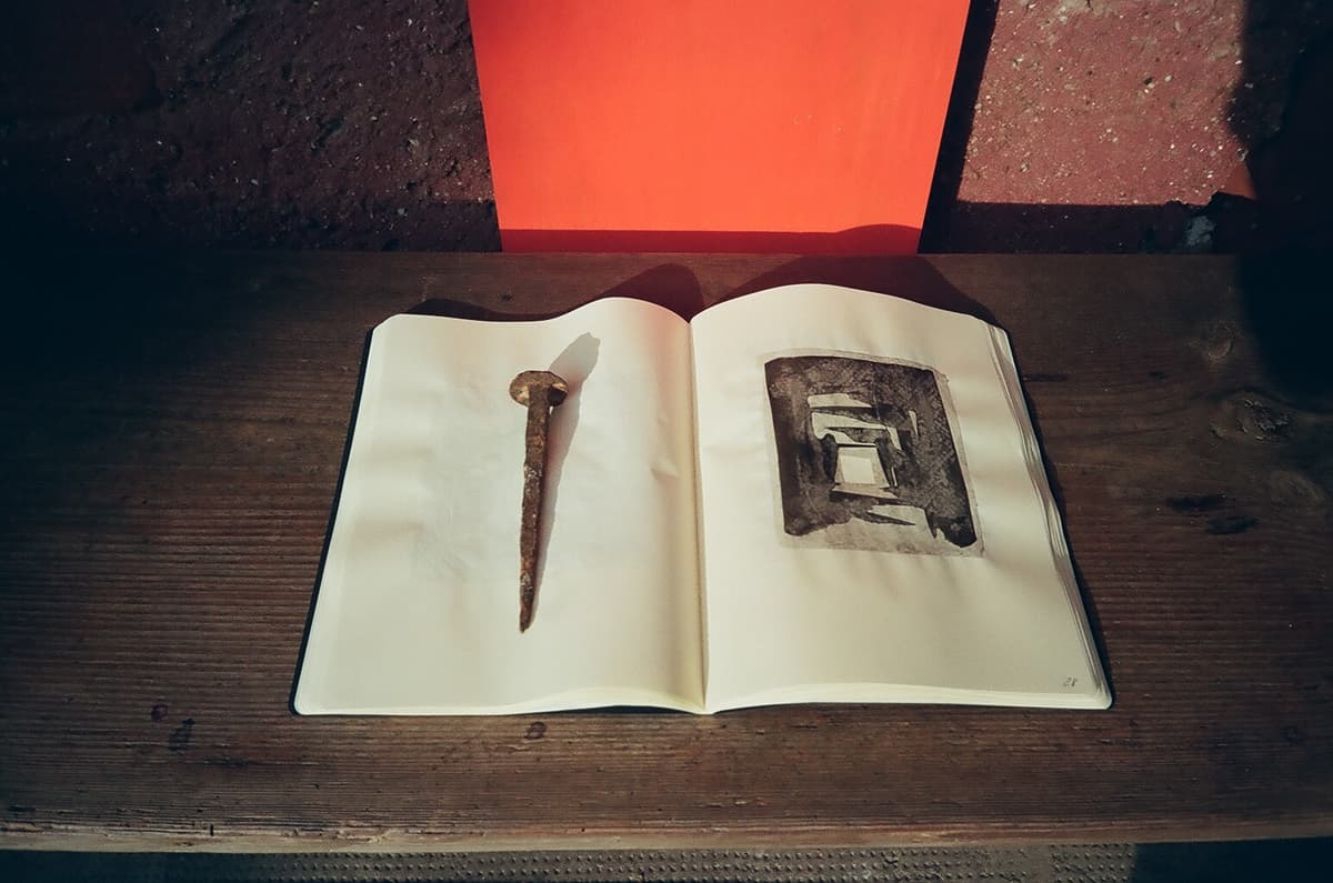 Heft mit Nagel, 2007 - Arbeit 3